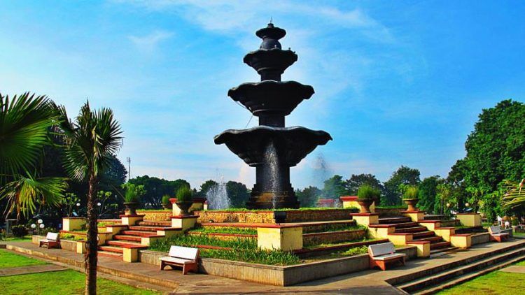 https://mdw-travel-data-us-east-1.s3.amazonaws.com/img/country/Indonesia/Lemo/img_02.jpg