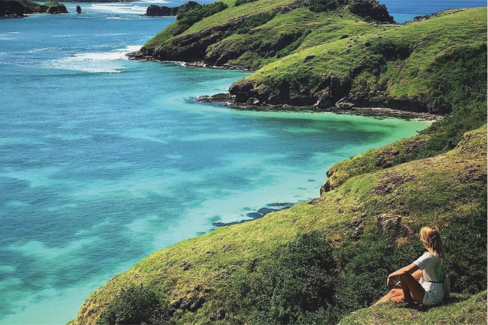 https://mdw-travel-data-us-east-1.s3.amazonaws.com/img/country/Indonesia/Mandalika-Cultural-Village/img_01.jpg