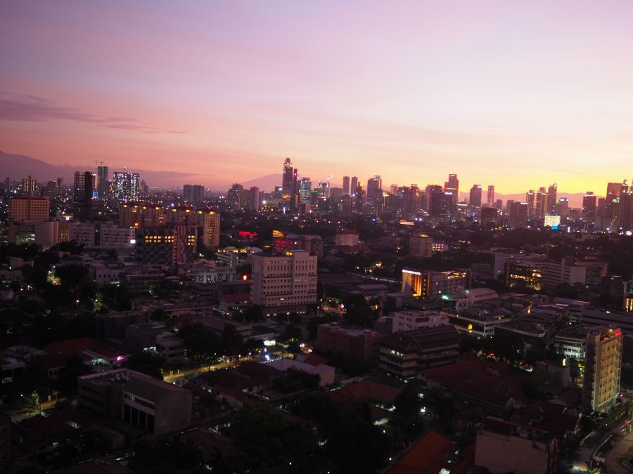 https://mdw-travel-data-us-east-1.s3.amazonaws.com/img/country/Indonesia/Menteng-Park/img_01.jpg