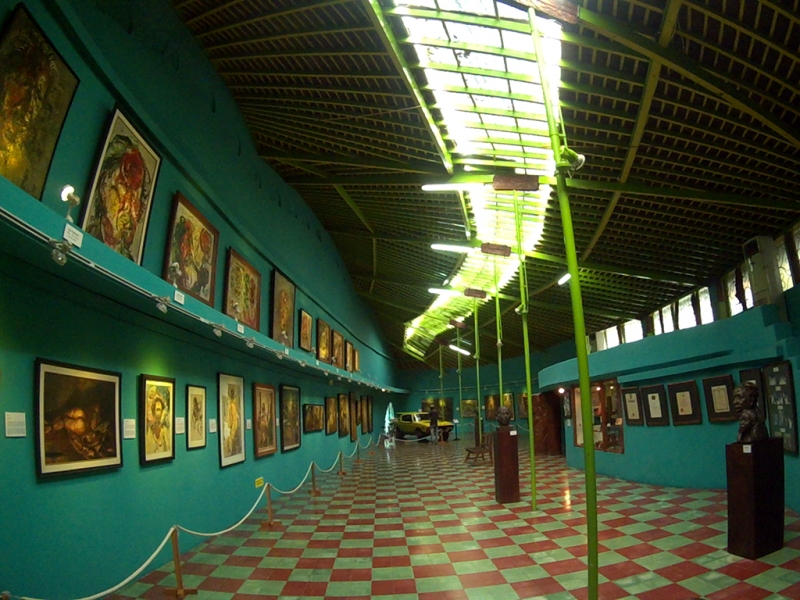 https://mdw-travel-data-us-east-1.s3.amazonaws.com/img/country/Indonesia/Museum-Affandi/img_02.jpg