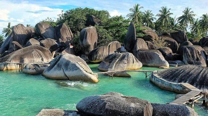https://mdw-travel-data-us-east-1.s3.amazonaws.com/img/country/Indonesia/Natuna-Islands/img_01.jpg