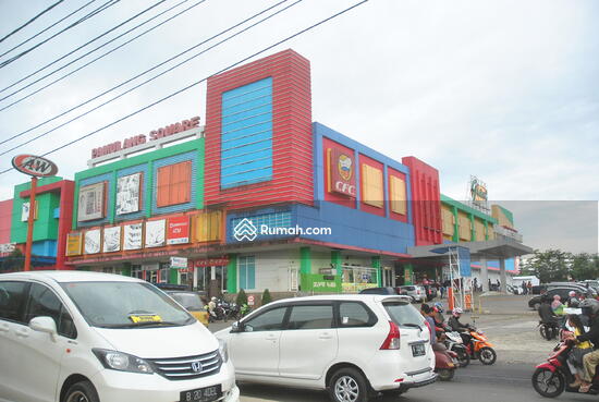 https://mdw-travel-data-us-east-1.s3.amazonaws.com/img/country/Indonesia/Pamulang-Square/img_00.jpg