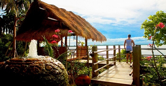 https://mdw-travel-data-us-east-1.s3.amazonaws.com/img/country/Indonesia/Pangkil-Island/img_02.jpg