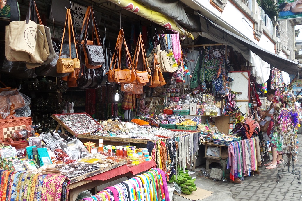 https://mdw-travel-data-us-east-1.s3.amazonaws.com/img/country/Indonesia/Pasar-Seni-Ancol/img_02.jpg