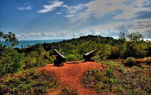 https://mdw-travel-data-us-east-1.s3.amazonaws.com/img/country/Indonesia/Penyengat/img_02.jpg
