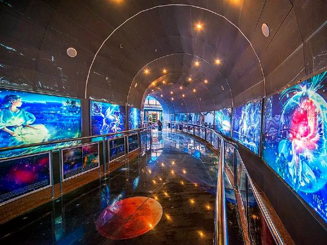 https://mdw-travel-data-us-east-1.s3.amazonaws.com/img/country/Indonesia/Planetarium/img_03.jpg
