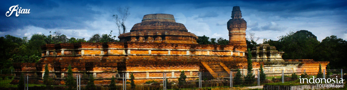 https://mdw-travel-data-us-east-1.s3.amazonaws.com/img/country/Indonesia/Riau-Cultural-Park/img_01.jpg