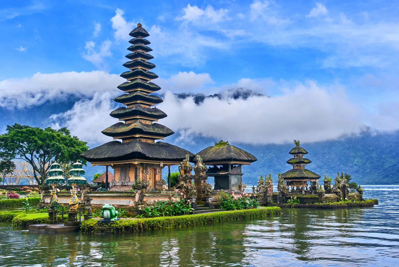 https://mdw-travel-data-us-east-1.s3.amazonaws.com/img/country/Indonesia/Sailendra-Park/img_02.jpg