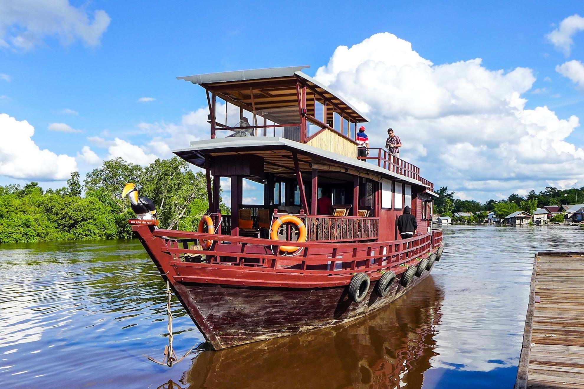 https://mdw-travel-data-us-east-1.s3.amazonaws.com/img/country/Indonesia/Sekonyer-River/img_03.jpg