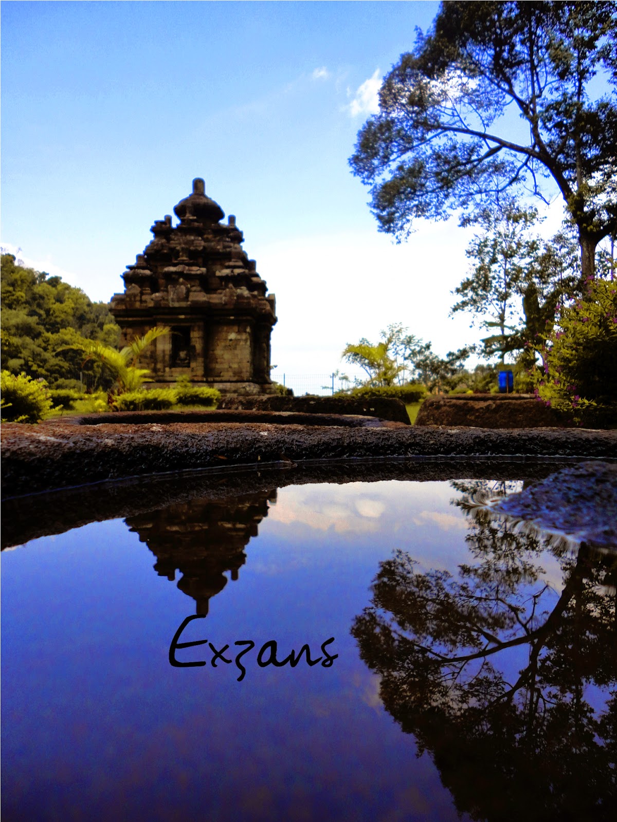 https://mdw-travel-data-us-east-1.s3.amazonaws.com/img/country/Indonesia/Selogriyo-Temple/img_03.jpg
