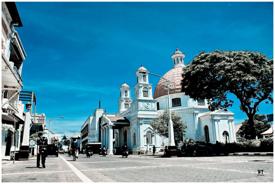 https://mdw-travel-data-us-east-1.s3.amazonaws.com/img/country/Indonesia/Semarang-Old-Town/img_03.jpg