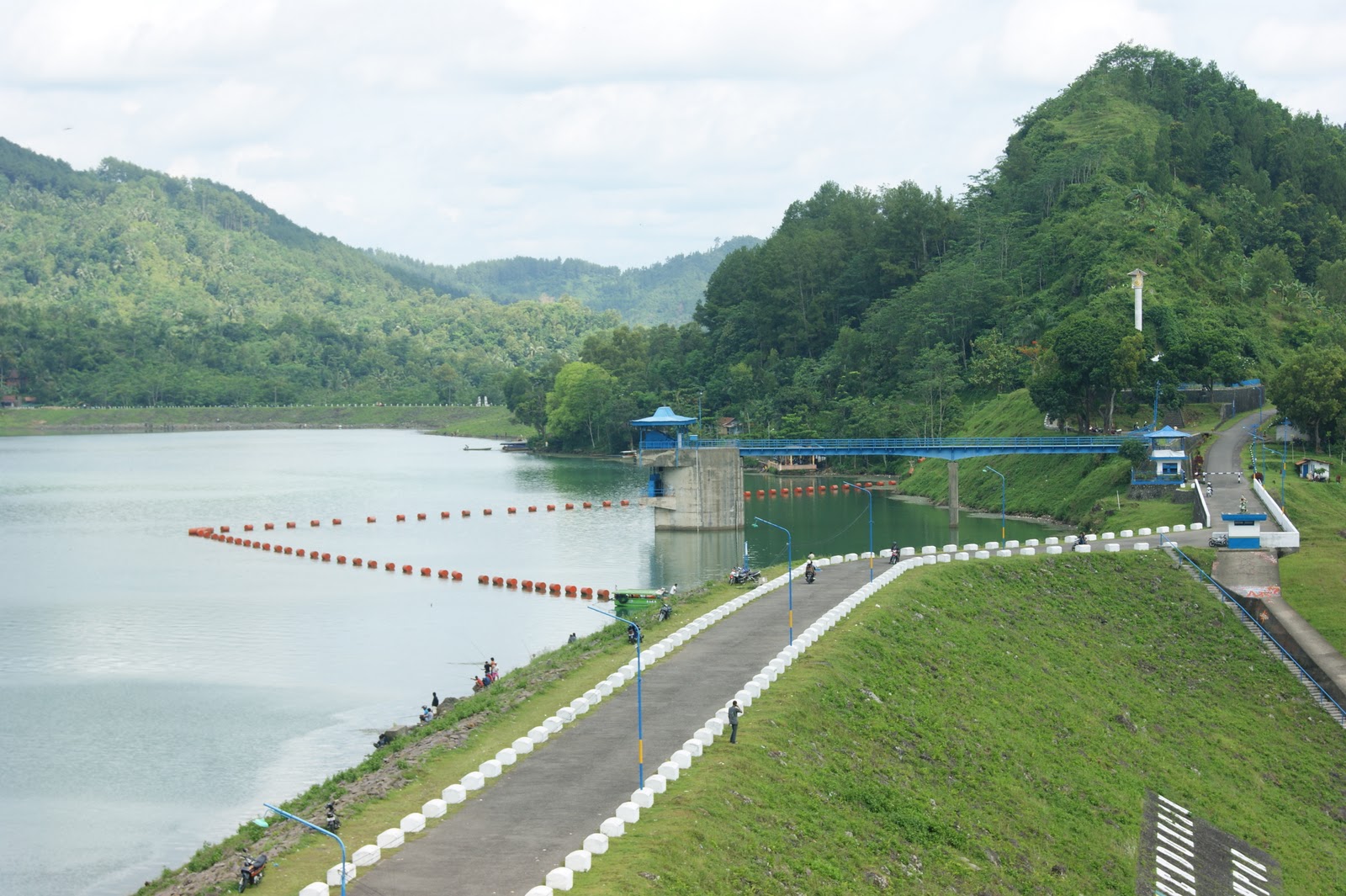 https://mdw-travel-data-us-east-1.s3.amazonaws.com/img/country/Indonesia/Sempor-Reservoir/img_05.jpg