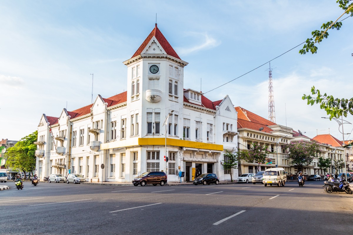 https://mdw-travel-data-us-east-1.s3.amazonaws.com/img/country/Indonesia/Surabaya-Town-Square/img_01.jpg