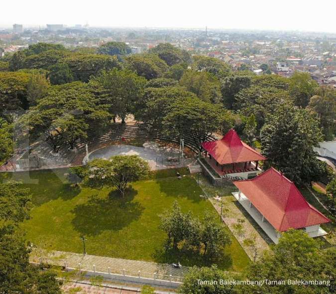 https://mdw-travel-data-us-east-1.s3.amazonaws.com/img/country/Indonesia/Taman-Balekambang/img_02.jpg