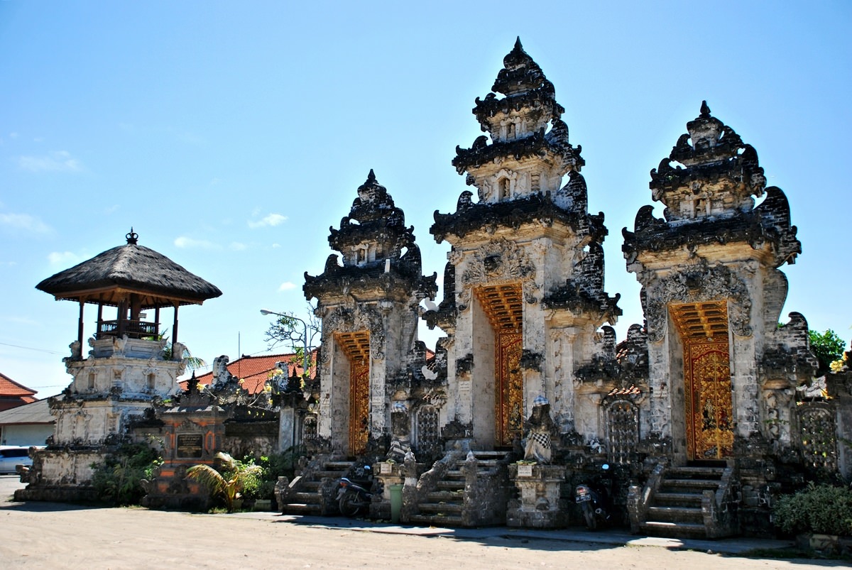 https://mdw-travel-data-us-east-1.s3.amazonaws.com/img/country/Indonesia/Tanjung-Kelumpang/img_02.jpg