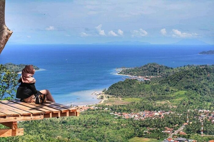 https://mdw-travel-data-us-east-1.s3.amazonaws.com/img/country/Indonesia/Tirtayasa-Waterboom/img_01.jpg