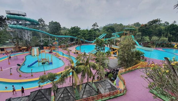 https://mdw-travel-data-us-east-1.s3.amazonaws.com/img/country/Indonesia/Tirtayasa-Waterboom/img_02.jpg