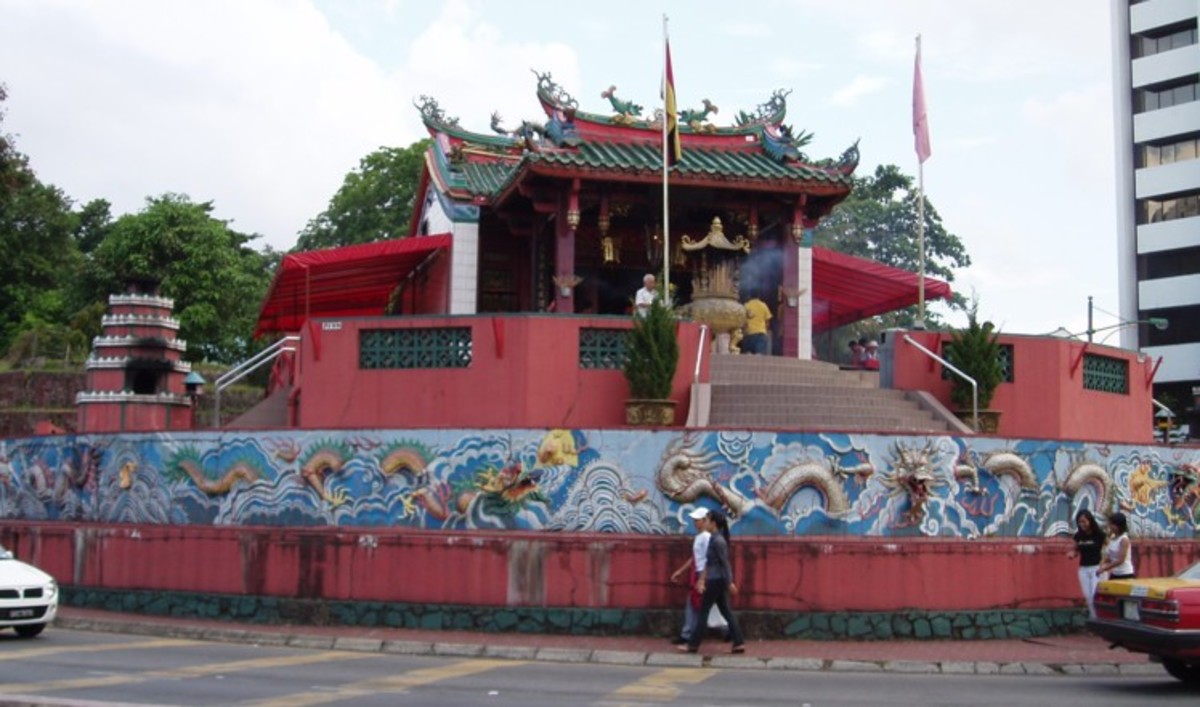 https://mdw-travel-data-us-east-1.s3.amazonaws.com/img/country/Indonesia/Tua-Pek-Kong-Temple/img_01.jpg