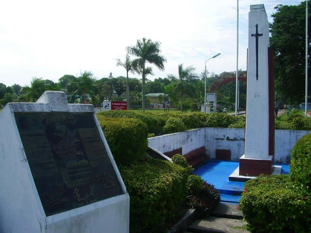 https://mdw-travel-data-us-east-1.s3.amazonaws.com/img/country/Indonesia/Tugu-Australia/img_01.jpg