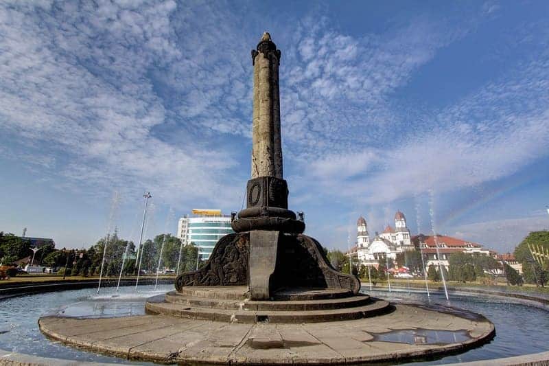 https://mdw-travel-data-us-east-1.s3.amazonaws.com/img/country/Indonesia/Tugu-Muda/img_01.jpg
