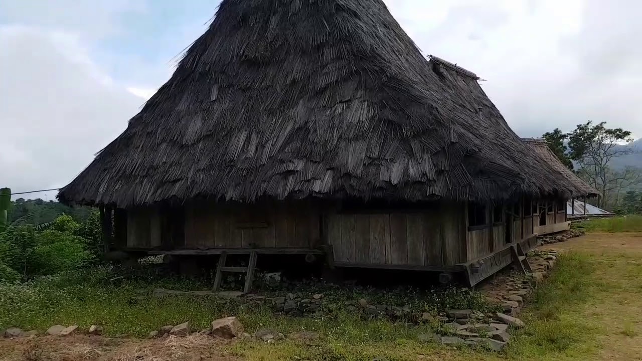 https://mdw-travel-data-us-east-1.s3.amazonaws.com/img/country/Indonesia/Woloan-Village/img_02.jpg