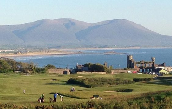 https://mdw-travel-data-us-east-1.s3.amazonaws.com/img/country/Ireland/Ballyheigue-Castle-Golf-Course/img_03.jpg