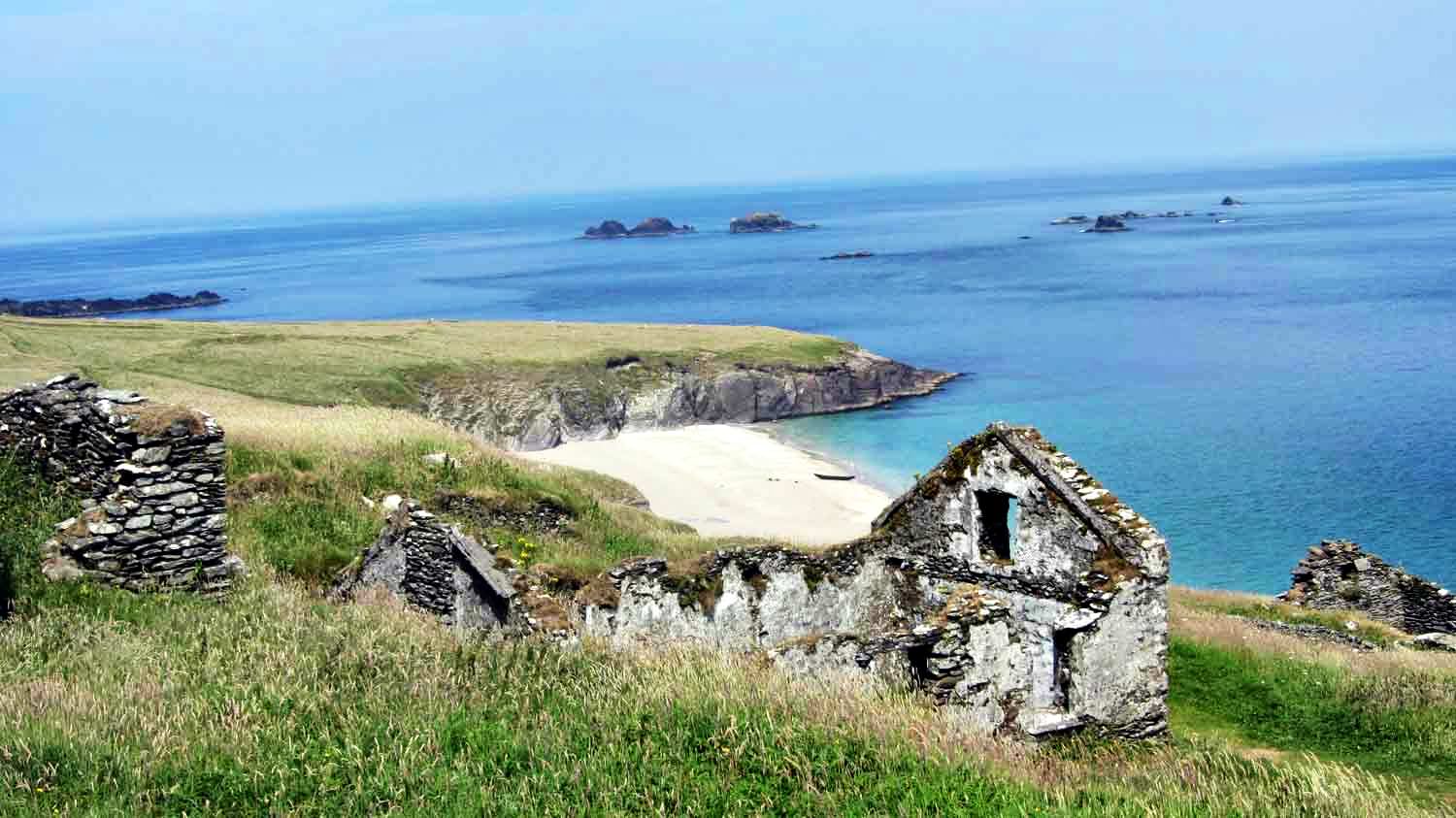 https://mdw-travel-data-us-east-1.s3.amazonaws.com/img/country/Ireland/Blasket-Islands/img_02.jpg