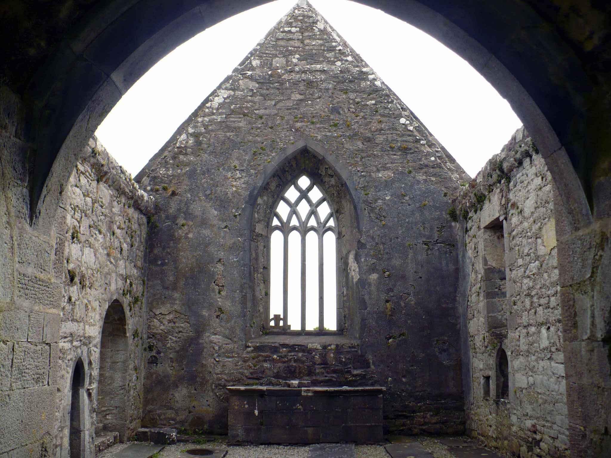 https://mdw-travel-data-us-east-1.s3.amazonaws.com/img/country/Ireland/Burrishoole-Abbey/img_02.jpg