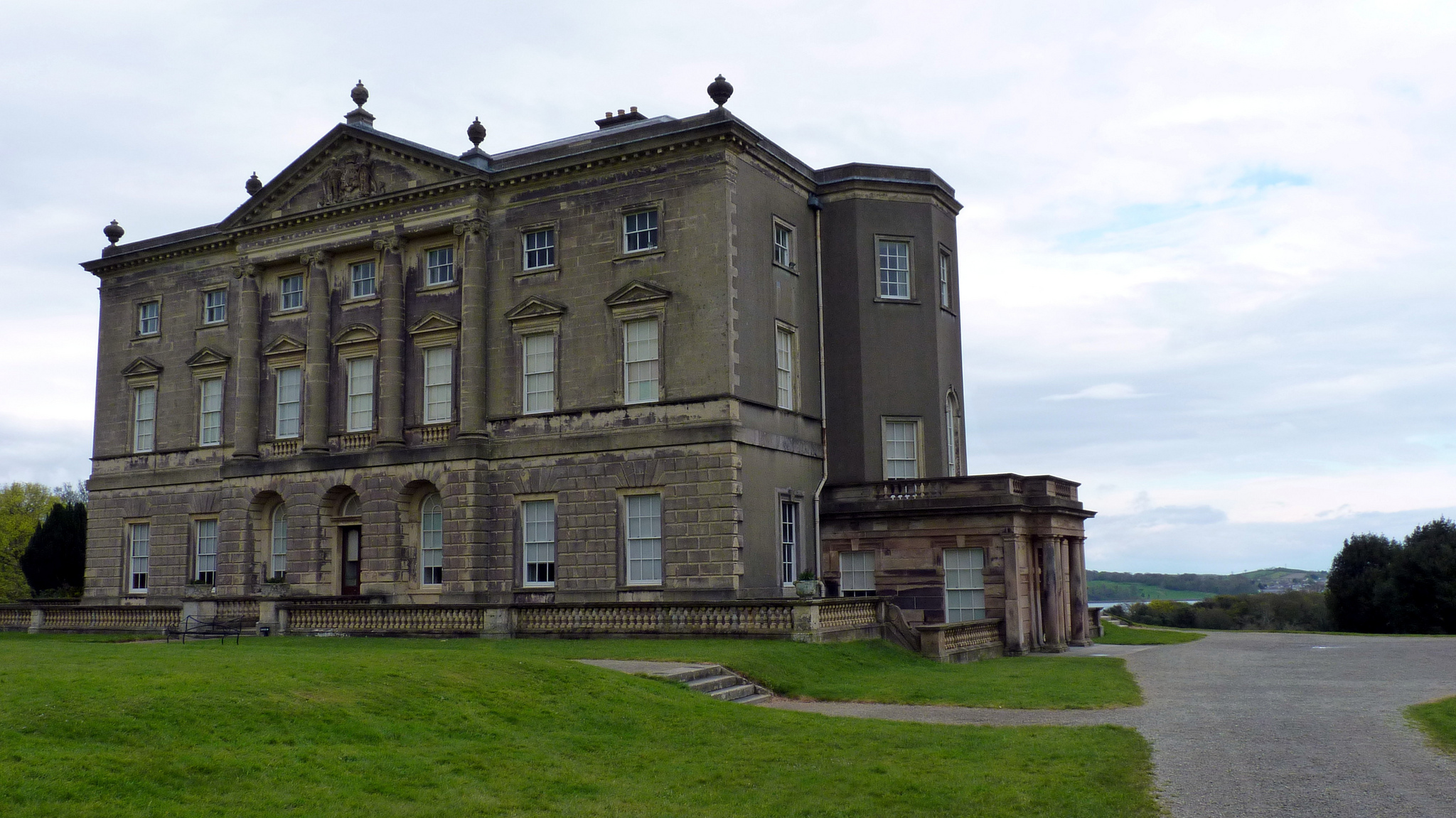 https://mdw-travel-data-us-east-1.s3.amazonaws.com/img/country/Ireland/Castle-Ward/img_01.jpg