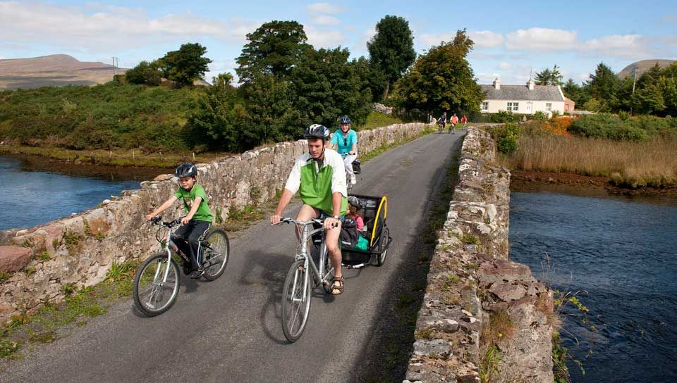 https://mdw-travel-data-us-east-1.s3.amazonaws.com/img/country/Ireland/Clew-Bay-Bike-Hire/img_01.jpg