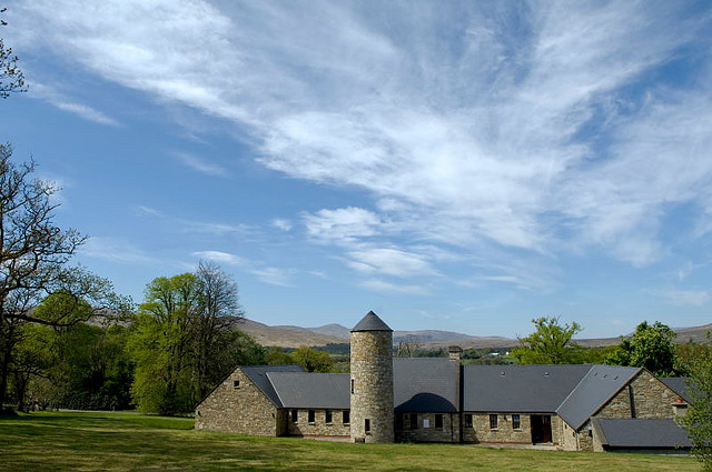 https://mdw-travel-data-us-east-1.s3.amazonaws.com/img/country/Ireland/Colmcille-Heritage-Centre/img_01.jpg