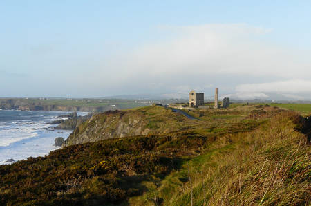 https://mdw-travel-data-us-east-1.s3.amazonaws.com/img/country/Ireland/Copper-Coast-Geopark/img_02.jpg