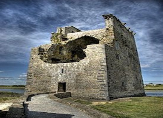 https://mdw-travel-data-us-east-1.s3.amazonaws.com/img/country/Ireland/Cralee-Kerry-Aqueduct/img_00.jpg