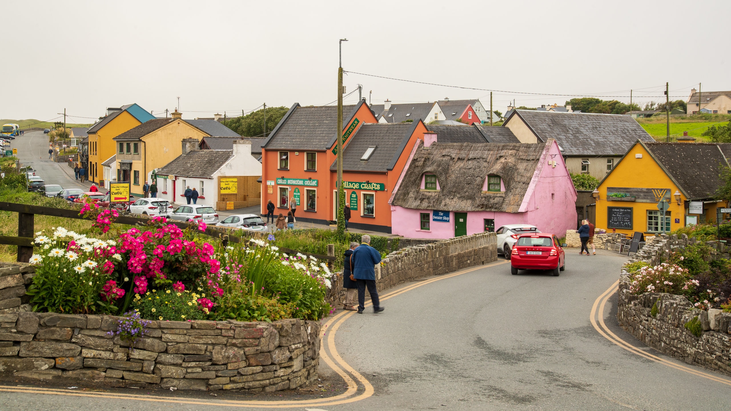 https://mdw-travel-data-us-east-1.s3.amazonaws.com/img/country/Ireland/Doolin-Pitch-and-Putt/img_00.jpg