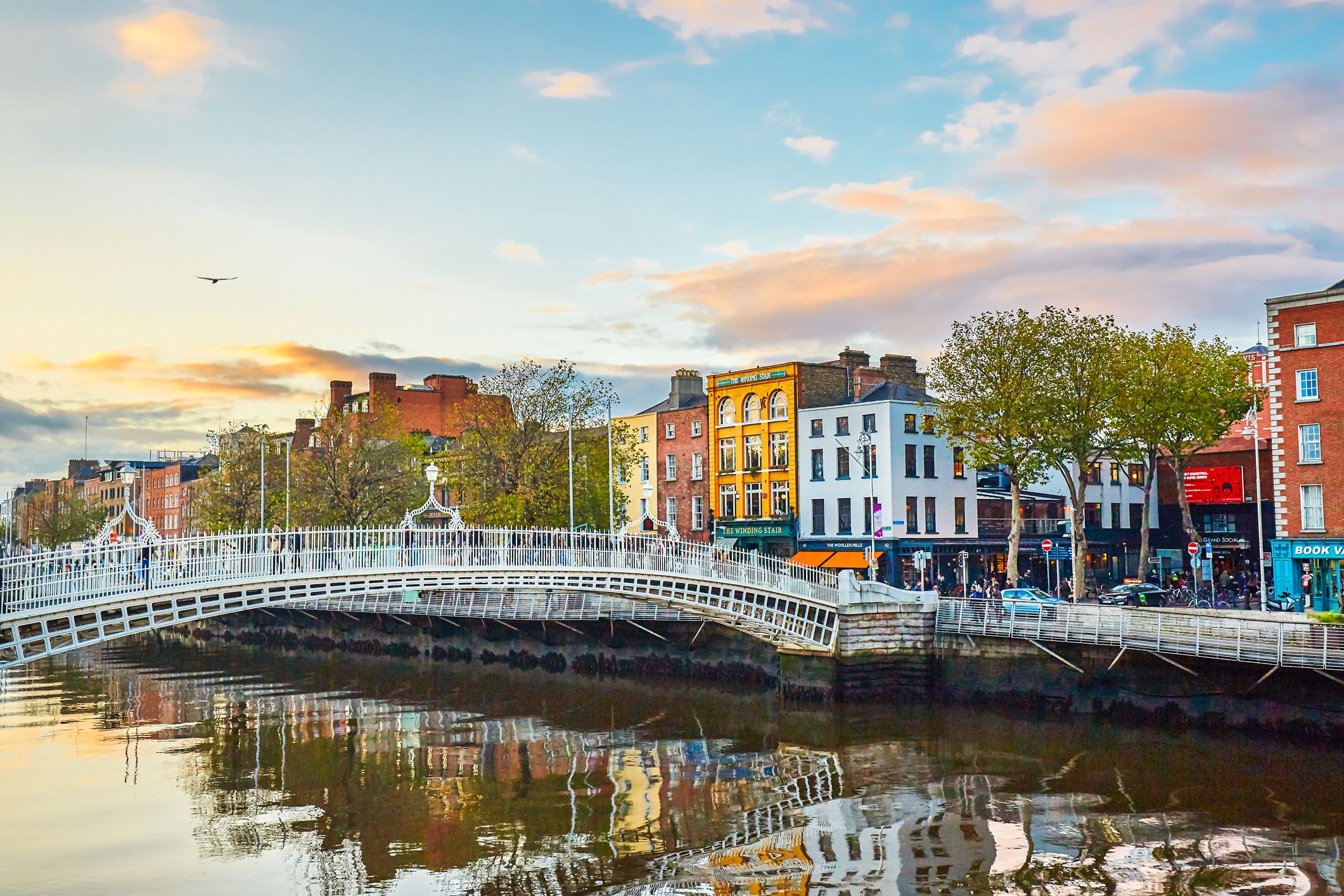 https://mdw-travel-data-us-east-1.s3.amazonaws.com/img/country/Ireland/Dublin-Bay/img_03.jpg