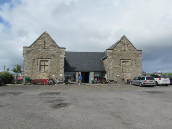 https://mdw-travel-data-us-east-1.s3.amazonaws.com/img/country/Ireland/Dunfanaghy-Workhouse/img_02.jpg