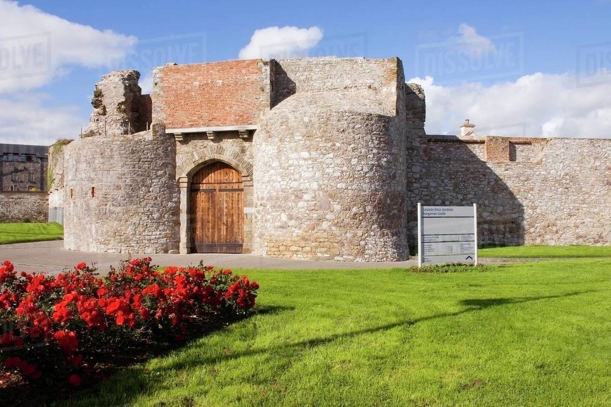 https://mdw-travel-data-us-east-1.s3.amazonaws.com/img/country/Ireland/Dungarvan-Castle/img_02.jpg