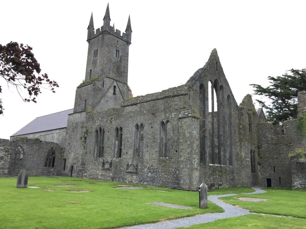 https://mdw-travel-data-us-east-1.s3.amazonaws.com/img/country/Ireland/Ennis-Friary/img_03.jpg