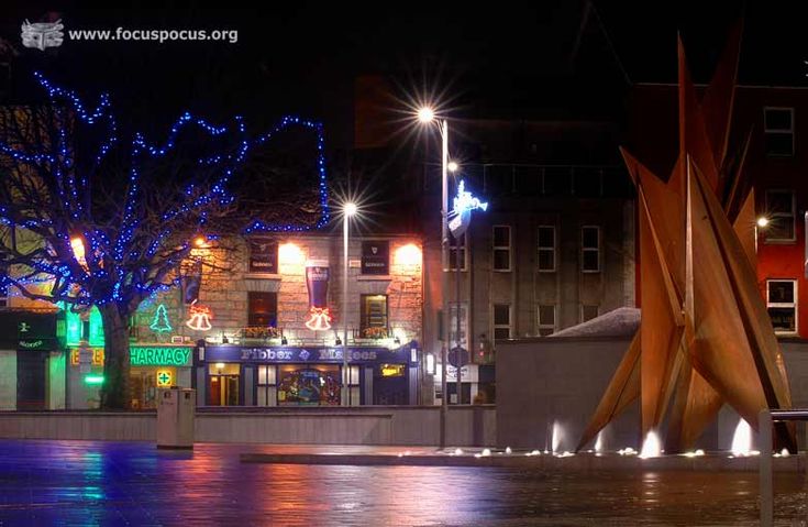 https://mdw-travel-data-us-east-1.s3.amazonaws.com/img/country/Ireland/Eyre-Square/img_03.jpg
