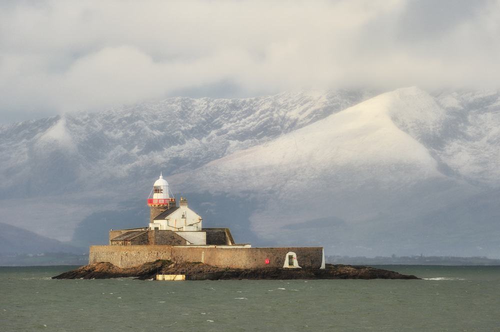 https://mdw-travel-data-us-east-1.s3.amazonaws.com/img/country/Ireland/Fenit-Lighthouse/img_03.jpg