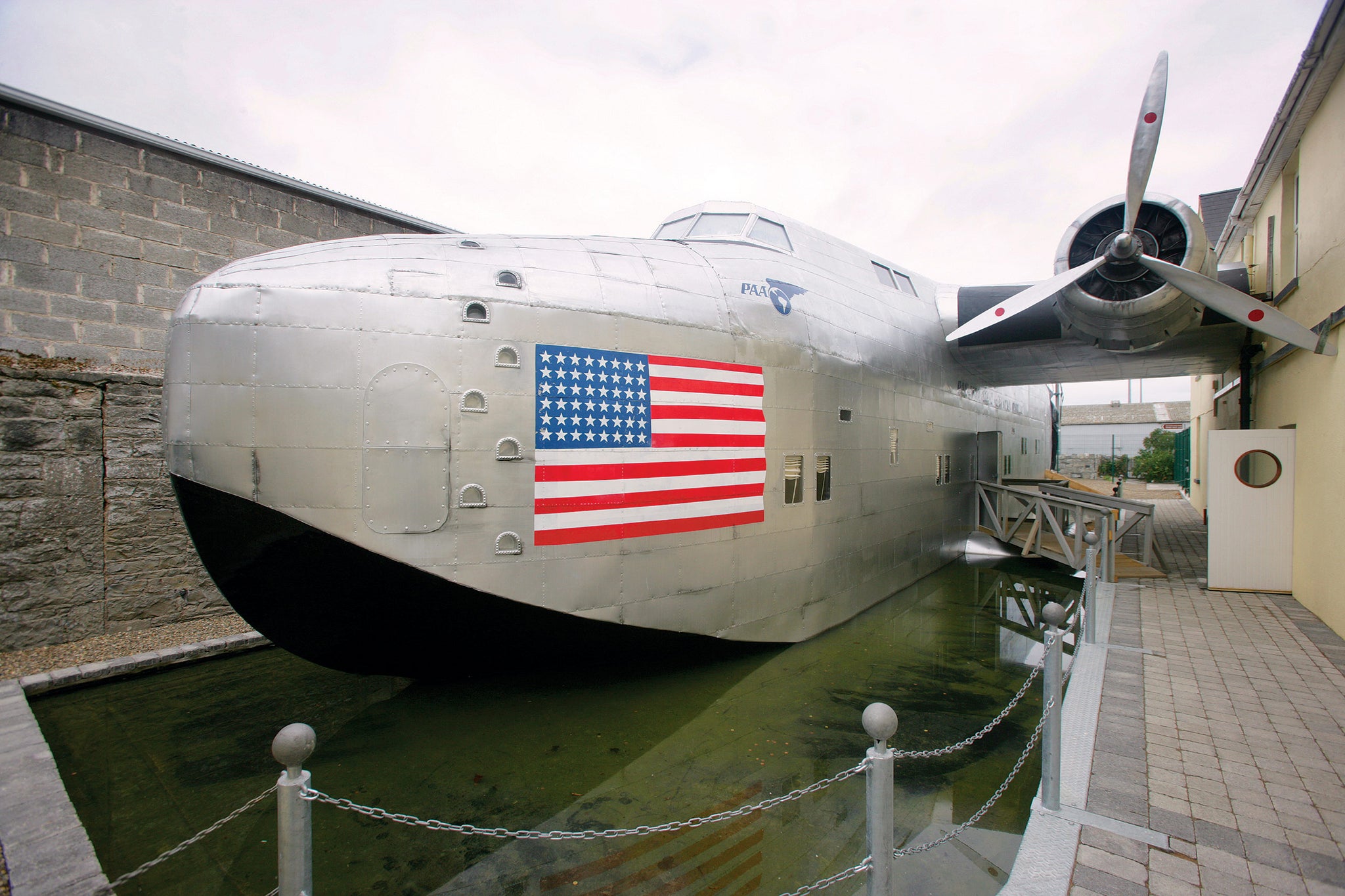 https://mdw-travel-data-us-east-1.s3.amazonaws.com/img/country/Ireland/Foynes-Flying-Boat-and-Maritime-Museum/img_02.jpg