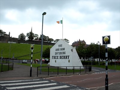 https://mdw-travel-data-us-east-1.s3.amazonaws.com/img/country/Ireland/Free-Derry-Corner/img_03.jpg