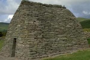 https://mdw-travel-data-us-east-1.s3.amazonaws.com/img/country/Ireland/Gallarus-Beach/img_03.jpg