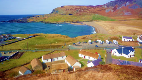 https://mdw-travel-data-us-east-1.s3.amazonaws.com/img/country/Ireland/Glencolmcille-Folk-Village/img_03.jpg