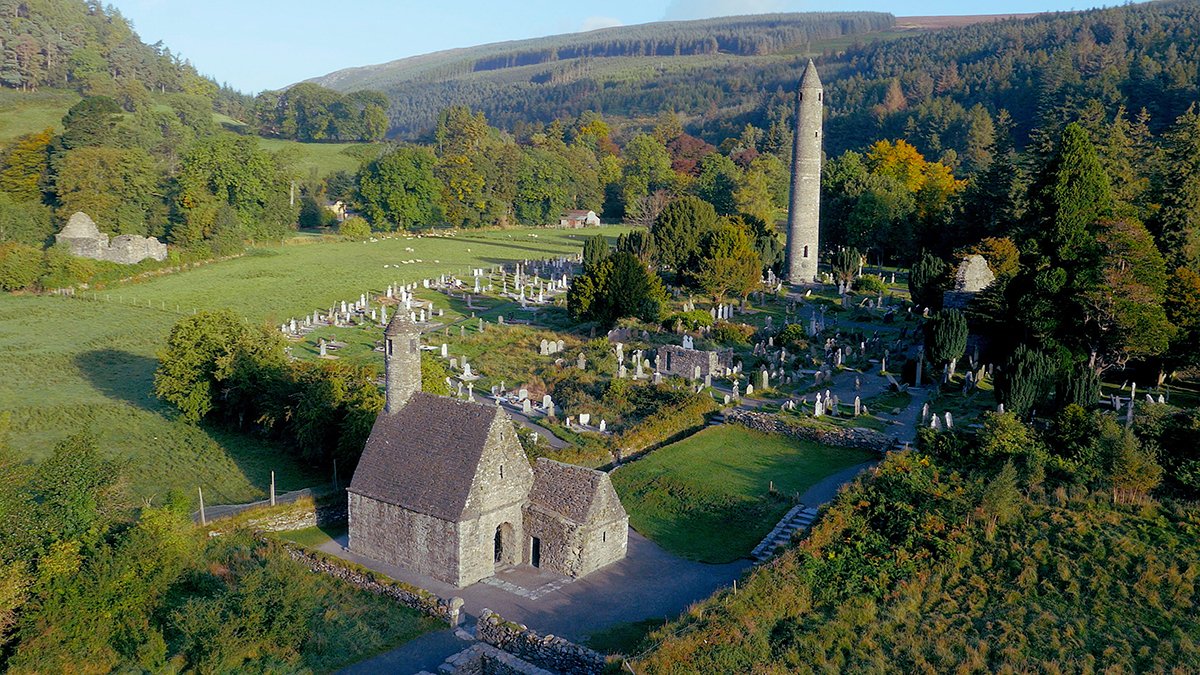 https://mdw-travel-data-us-east-1.s3.amazonaws.com/img/country/Ireland/Glendalough-Visitor-Centre/img_01.jpg