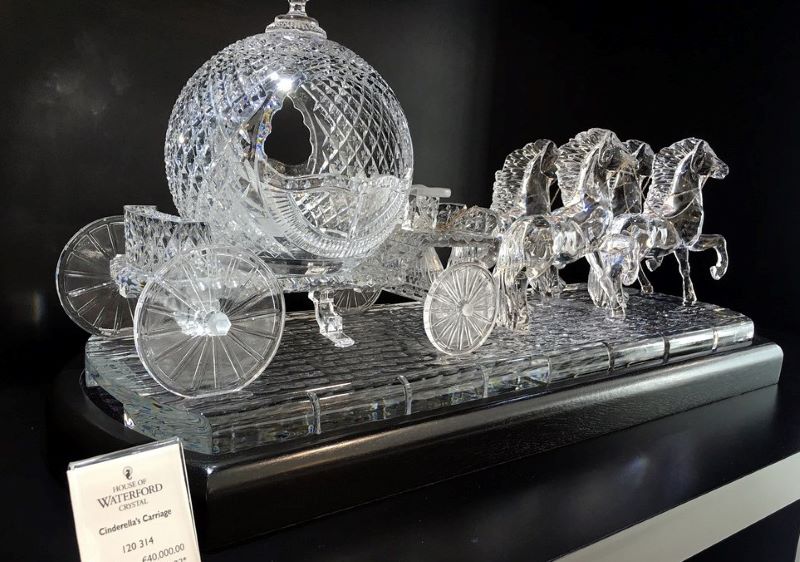 https://mdw-travel-data-us-east-1.s3.amazonaws.com/img/country/Ireland/House-of-Waterford-Crystal/img_01.jpg