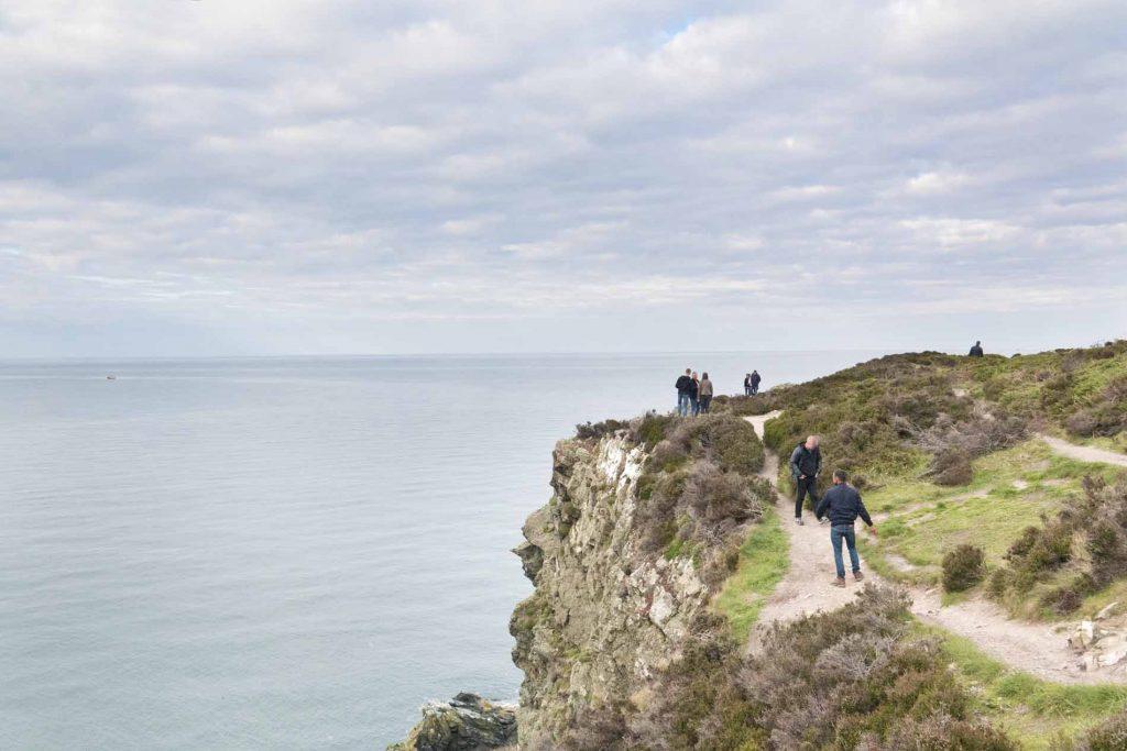 https://mdw-travel-data-us-east-1.s3.amazonaws.com/img/country/Ireland/Howth-Cliff-Walk/img_02.jpg