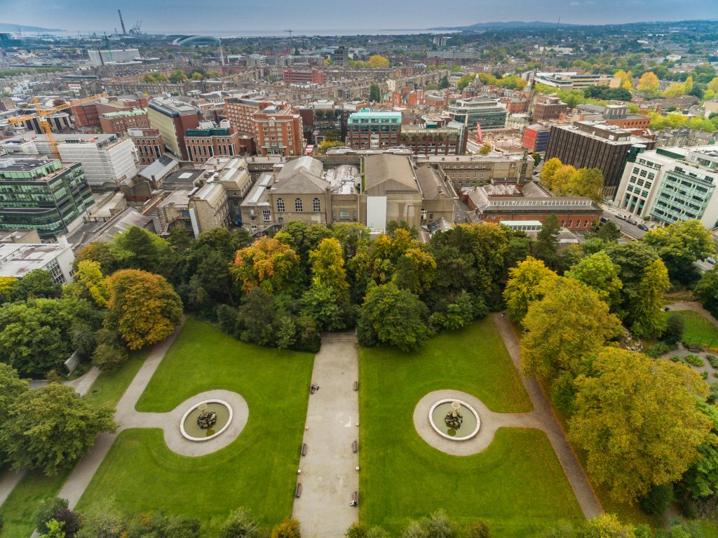 https://mdw-travel-data-us-east-1.s3.amazonaws.com/img/country/Ireland/Iveagh-Gardens/img_01.jpg
