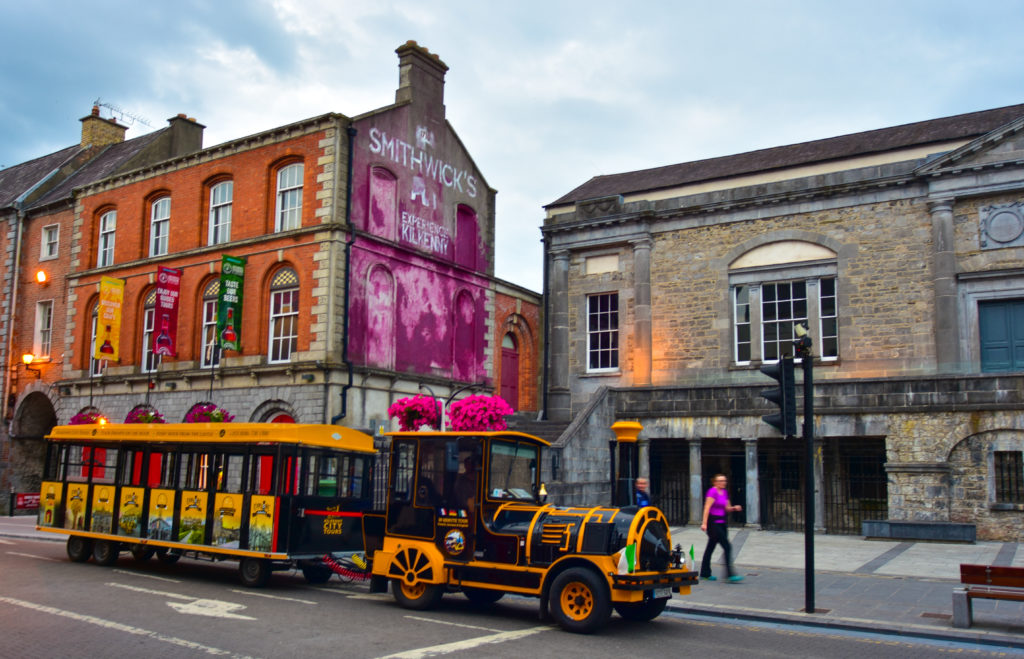 https://mdw-travel-data-us-east-1.s3.amazonaws.com/img/country/Ireland/Kilkenny-City-Tours/img_02.jpg