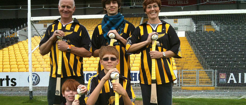 https://mdw-travel-data-us-east-1.s3.amazonaws.com/img/country/Ireland/Kilkenny-Way-Hurling-Experience/img_02.jpg